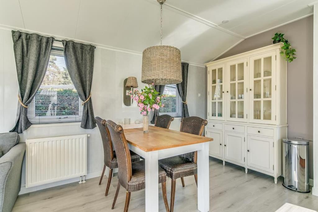 4-Pers. Chalet Met Eigen Parkeerplaats In Veluwe Villa Putten Buitenkant foto